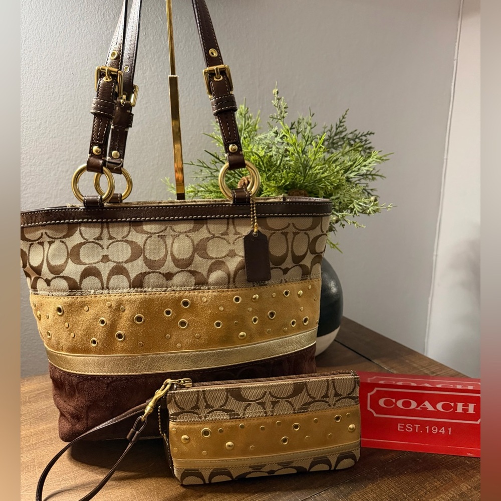 Coach Signature C/Suede Shoulder Bag & Wristlet